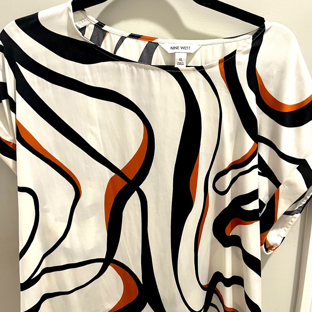 Nine West Swirl Pattern Blouse in Black and Orange
